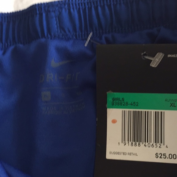 Girls Running Shorts XL - Picture 3 of 6